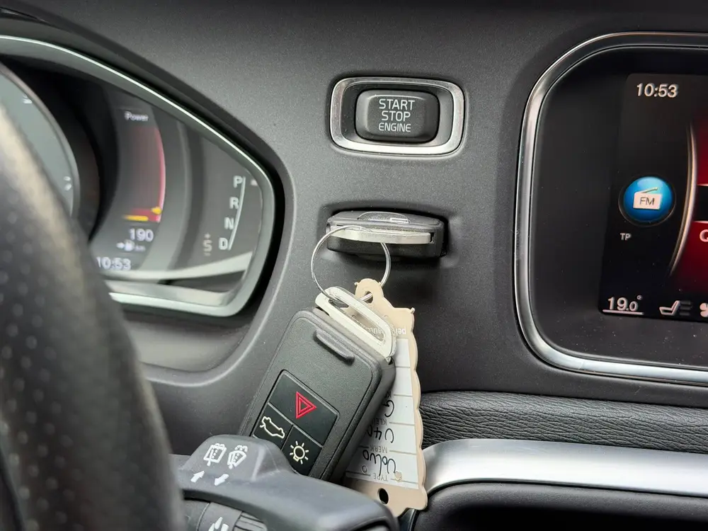 Volvo V40 1.5 T2 R-Design Automaat Trekhaak ! uit 2019, foto 14