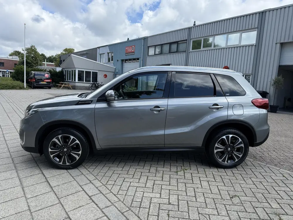 Suzuki Vitara 1.0 Boosterjet Stijl uit 2019, foto 5