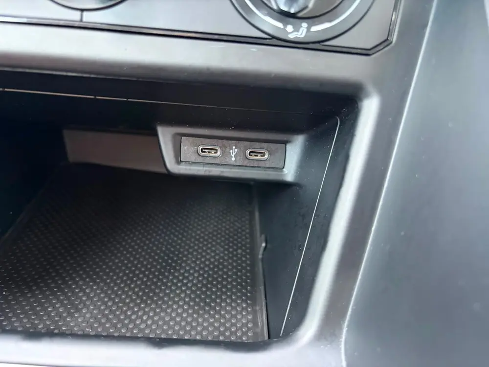 Volkswagen Polo 1.0 TSI Life APPLE CARPLAY/ PDC uit 2021, foto 14