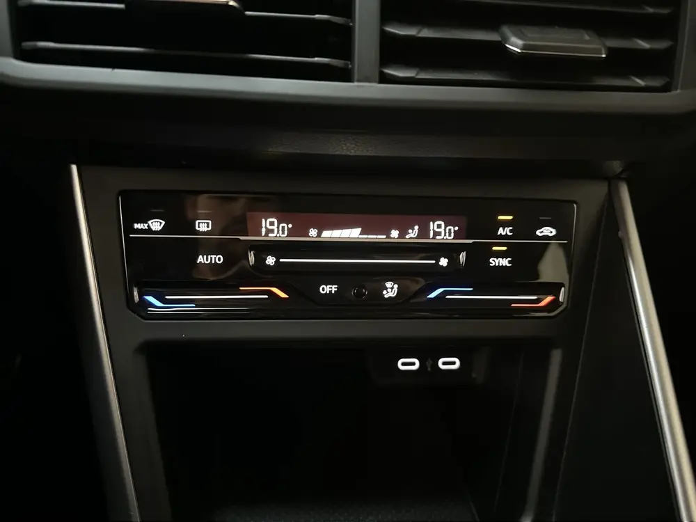 Volkswagen Polo 1.0 TSI Life Climate Control App-Connect DAB uit 2022, foto 7