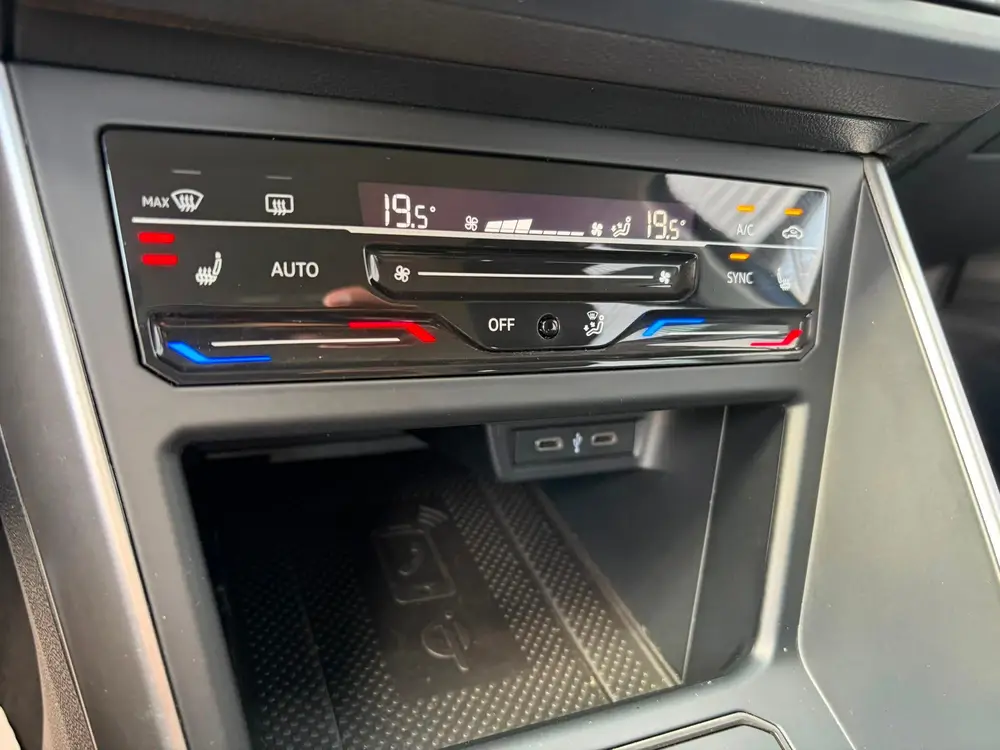 Volkswagen Polo 1.0 TSI Life APPLE CARPLAY/ PDC / CLIMA uit 2022, foto 9