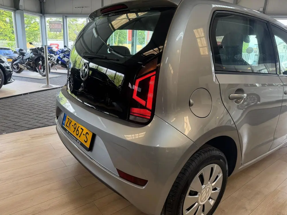 Volkswagen Up! 1.0 BMT move up! uit 2019, foto 10