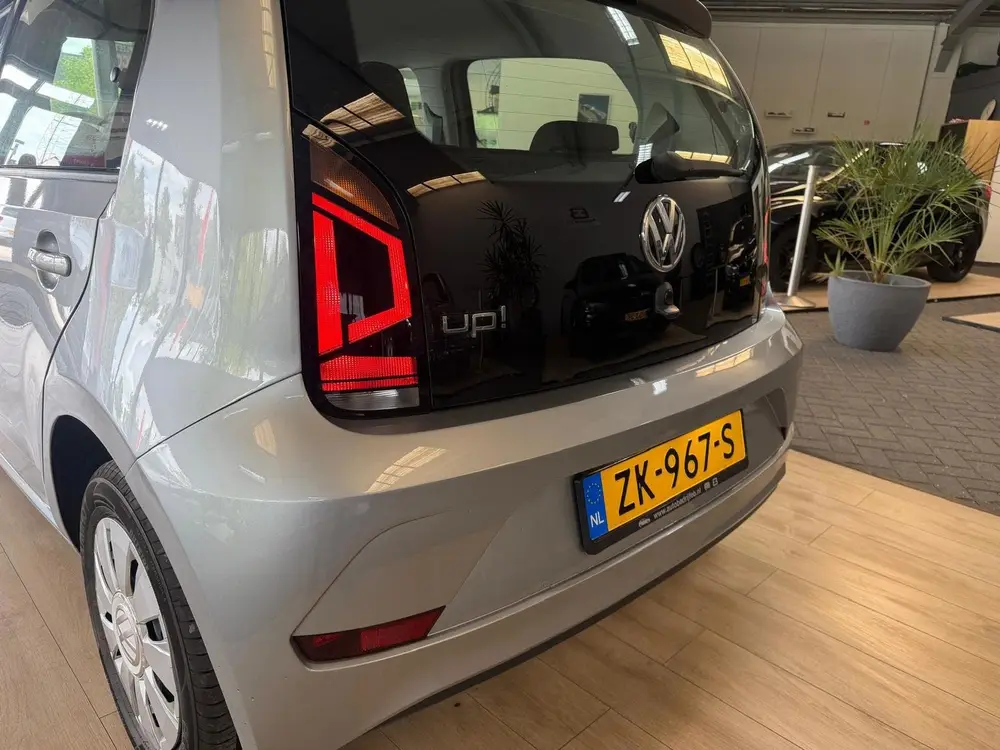 Volkswagen Up! 1.0 BMT move up! uit 2019, foto 11