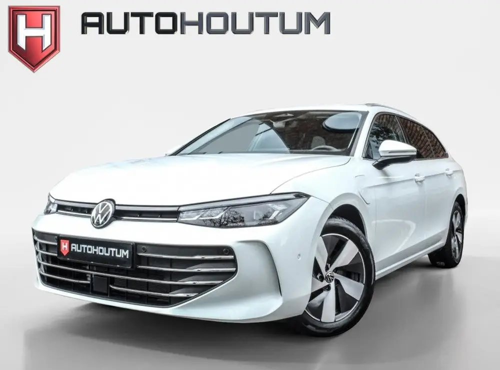 Volkswagen Passat Variant 1.5 TSI eHybrid 150 kW Business | uit 2025