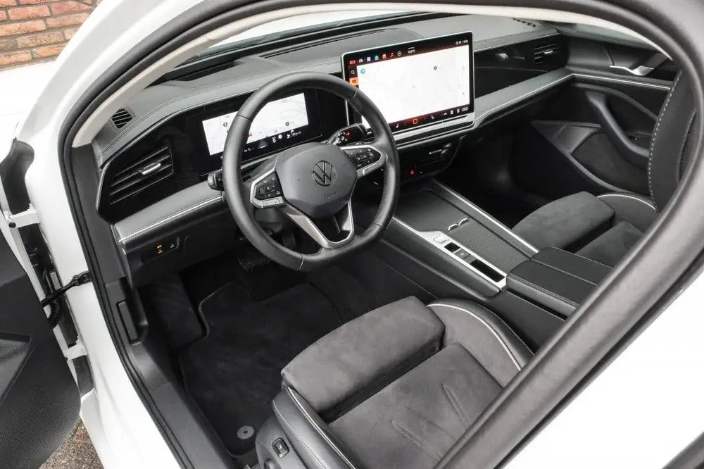Volkswagen Passat Variant 1.5 TSI eHybrid 150 kW Business | uit 2025, foto 4