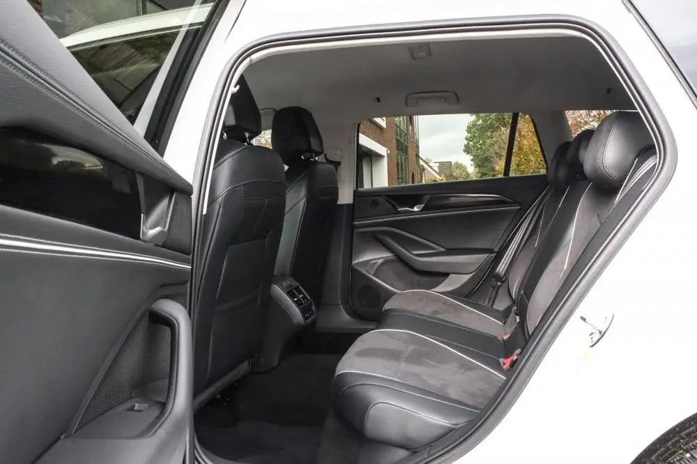 Volkswagen Passat Variant 1.5 TSI eHybrid 150 kW Business | uit 2025, foto 7
