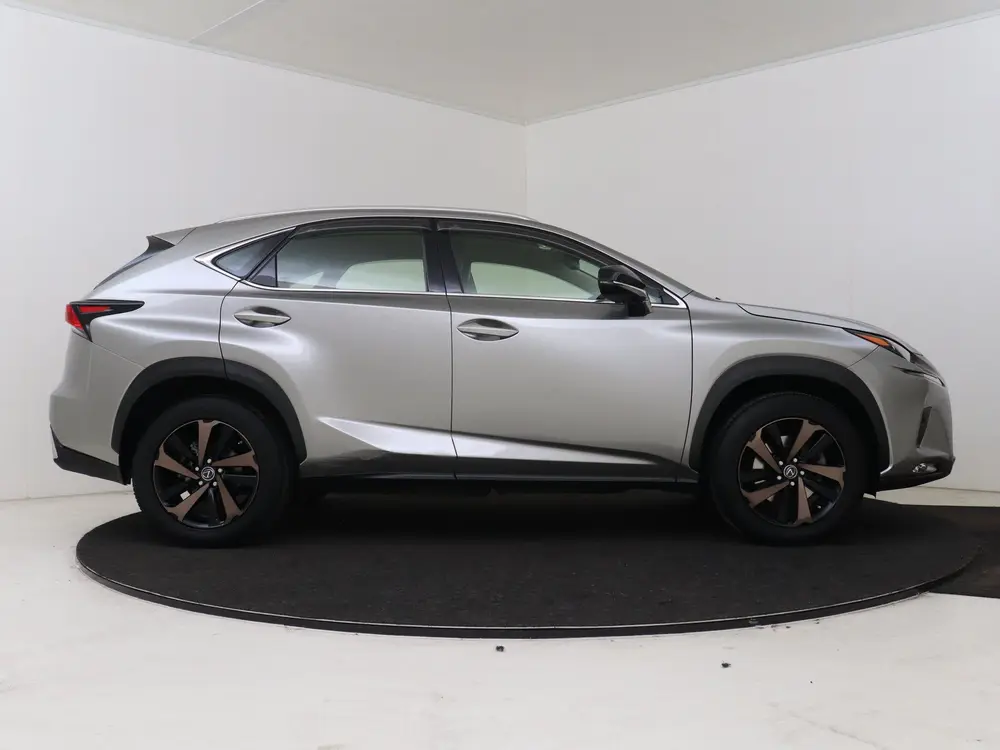 Lexus NX 300h AWD Sport Edition | Trekhaak | Safety System | uit 2019, foto 14