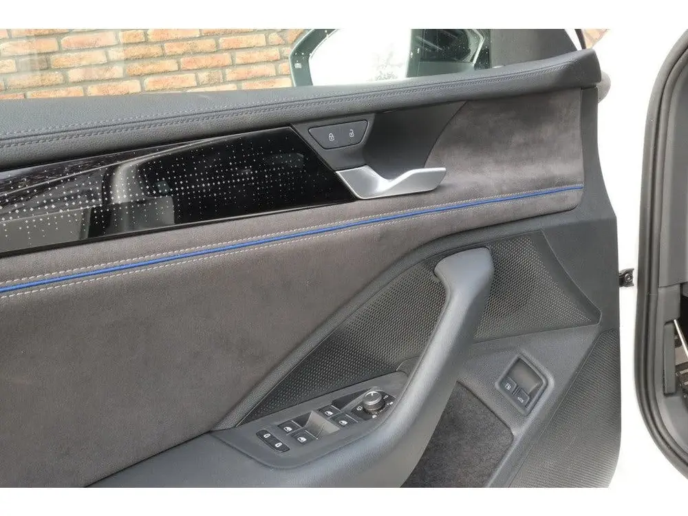 Volkswagen Passat Variant 1.5 eHybrid PHEV 272pk R-Line Edit uit 2024, foto 14