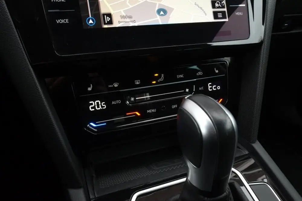 Volkswagen Passat Variant GTE, SOH 96% (bj 2023, automaat) uit 2023, foto 16