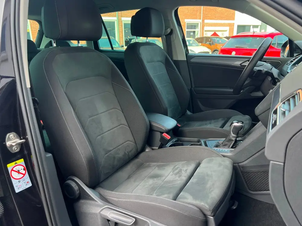 Volkswagen Tiguan 1.5 TSI Life Camera|Keyless|Massage|ACC|Cl uit 2020, foto 15