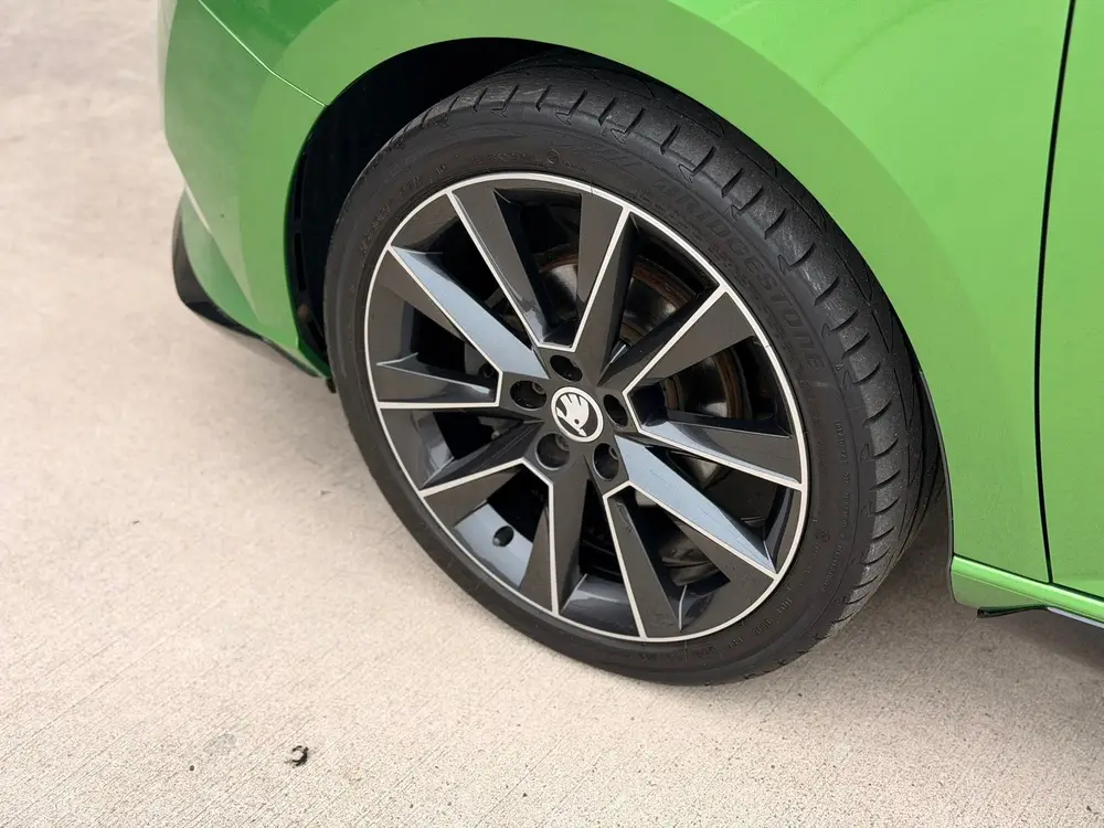 Skoda Fabia 1.0 TSI Monte Carlo Pano LED CarPlay 17' S uit 2019, foto 4