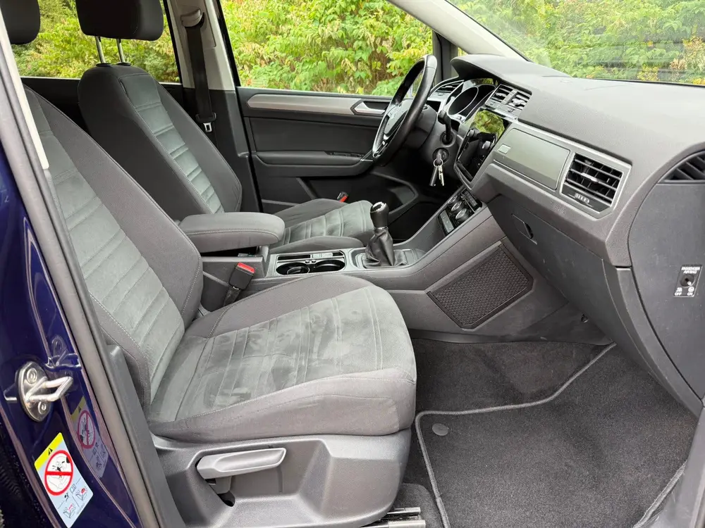 Volkswagen Touran TSI Highline 115pk 2019 uit 2019, foto 11