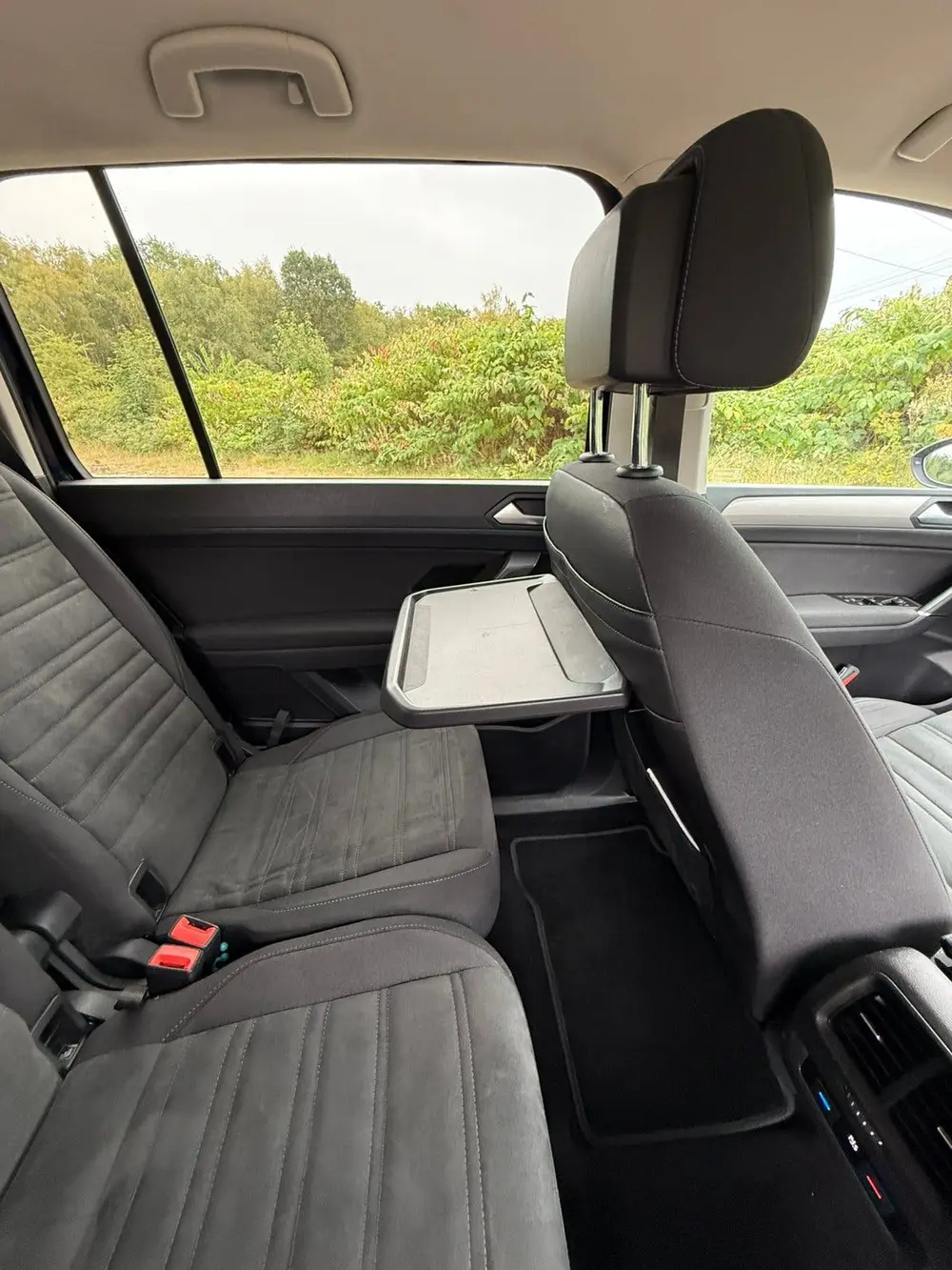 Volkswagen Touran TSI Highline 115pk 2019 uit 2019, foto 16