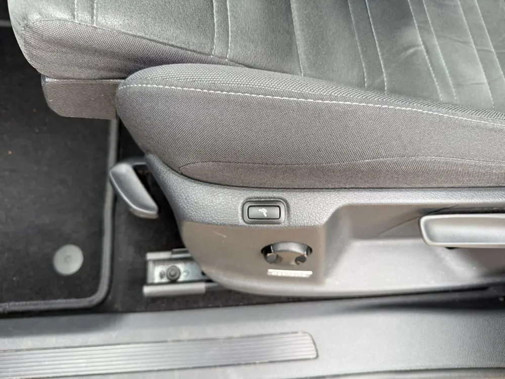 Volkswagen Touran TSI Highline 115pk 2019 uit 2019, foto 9