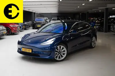 Tesla Model 3 Standard RWD Plus 60 kWh uit 2019