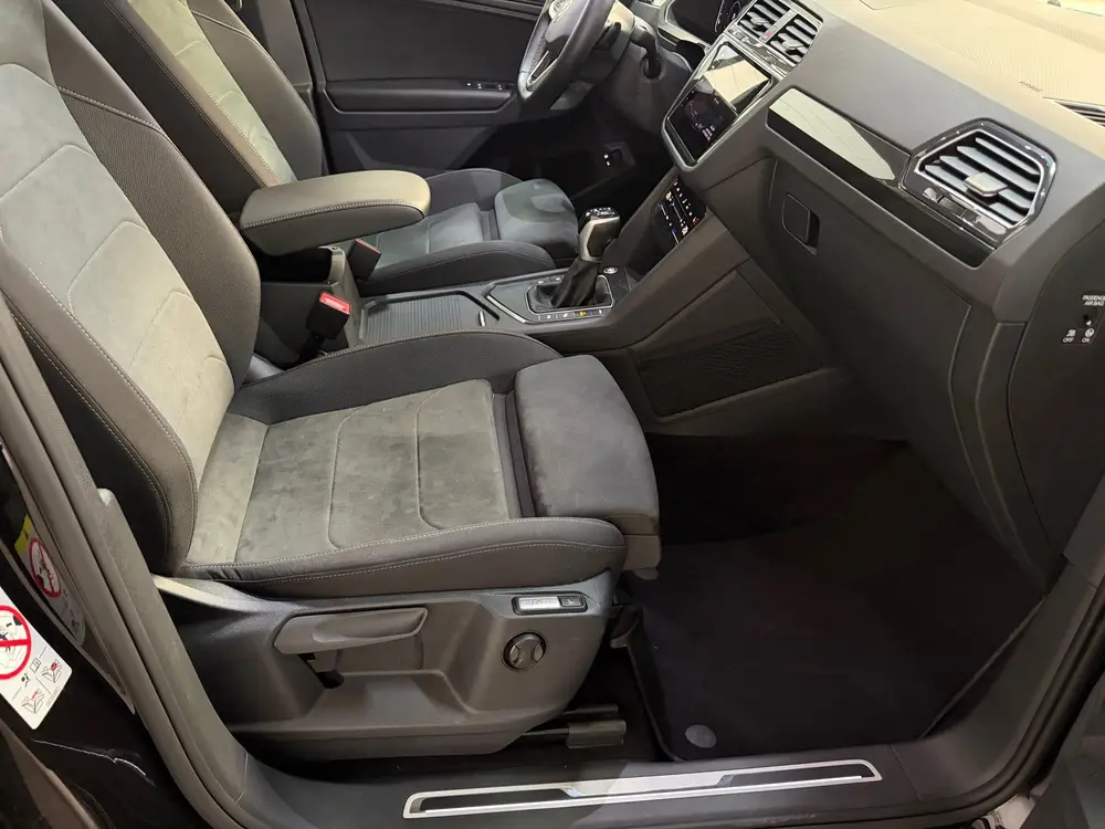 Volkswagen Tiguan 1.4 TSI eHybrid Elegance Panoramadak HUD A uit 2022, foto 20