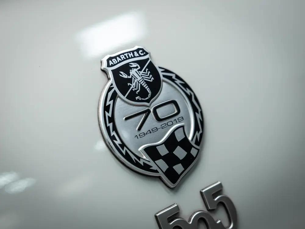 Abarth 500 1.4 T-Jet Abarth 595 Pista | Record Monza uitlaat uit 2019, foto 19