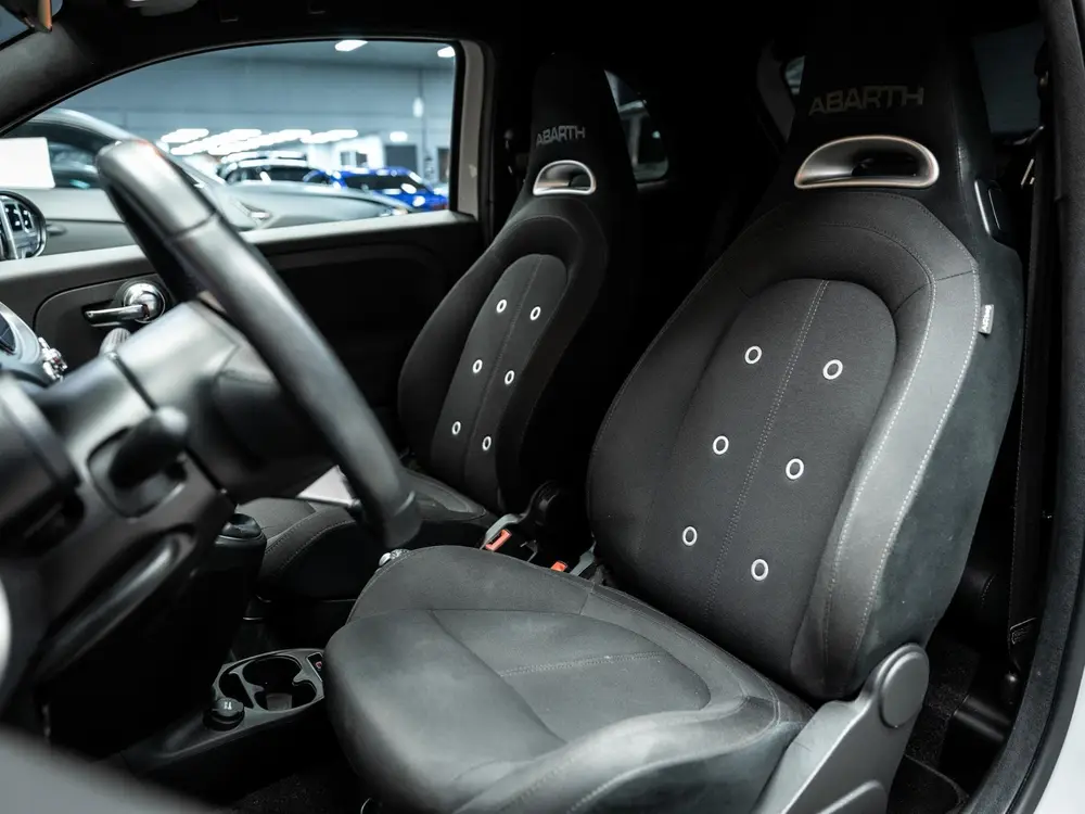 Abarth 500 1.4 T-Jet Abarth 595 Pista | Record Monza uitlaat uit 2019, foto 3