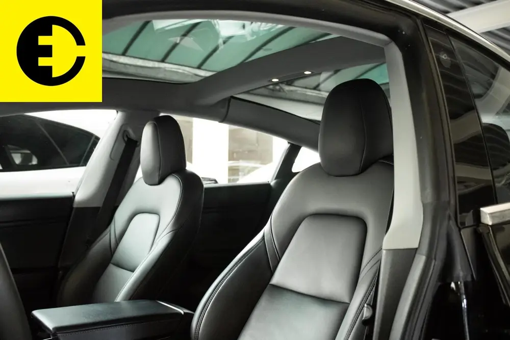 Tesla Model 3 Standard RWD Plus 60 kWh uit 2019, foto 4