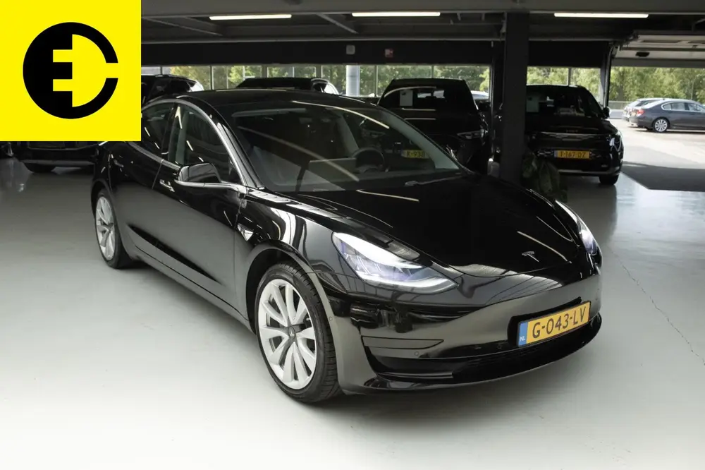 Tesla Model 3 Standard RWD Plus 60 kWh uit 2019, foto 9