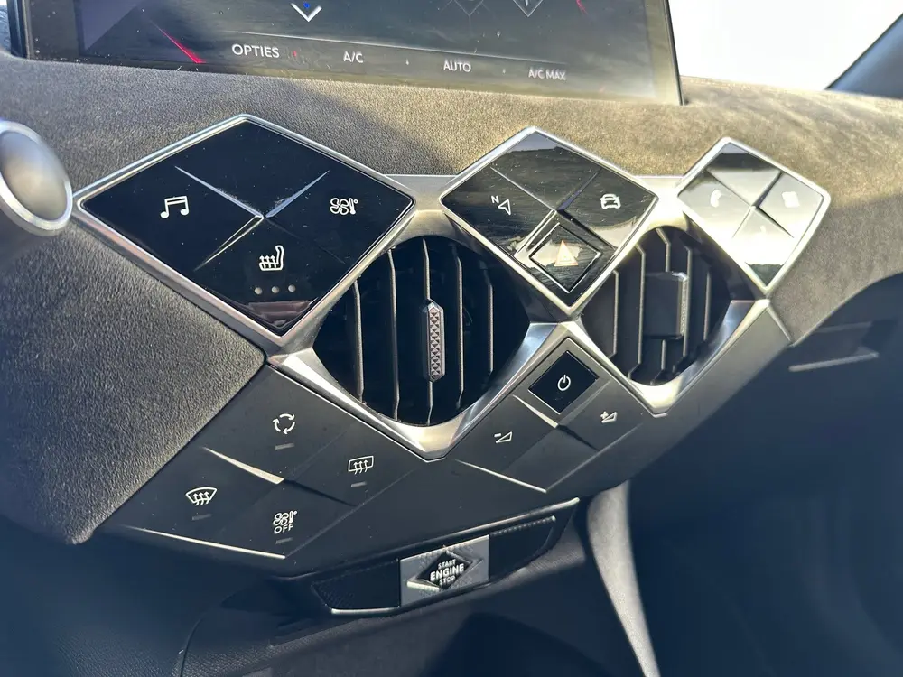 DS Automobiles 3 Crossback DS 3 Crossback 1.2 PureTech Performance Line+, Led, Carplay uit 2020, foto 15