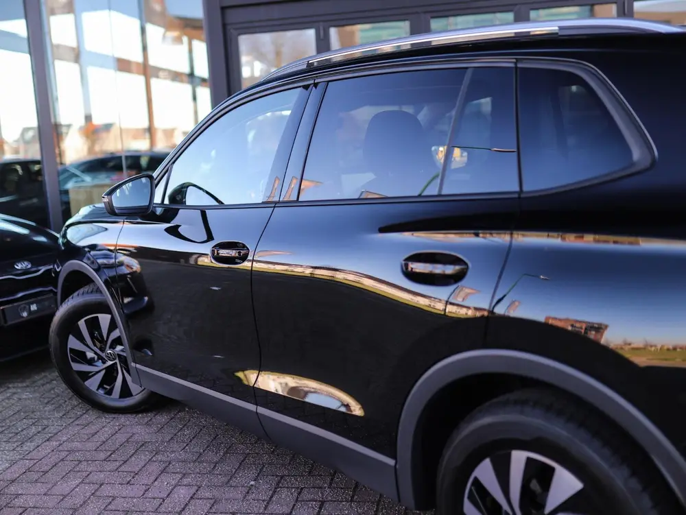 Volkswagen Tiguan 1.5 eTSI Life Edition | Keyless | Camera | uit 2026, foto 17