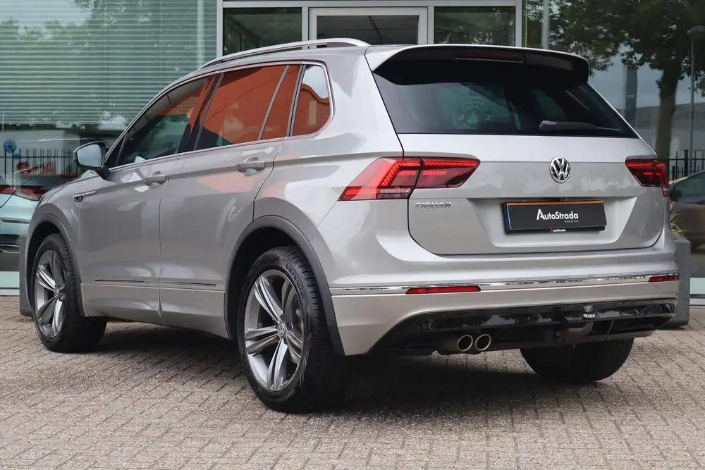 Volkswagen Tiguan 1.5 TSI R-LINE I Camera I Navi I Virtual C uit 2019, foto 2