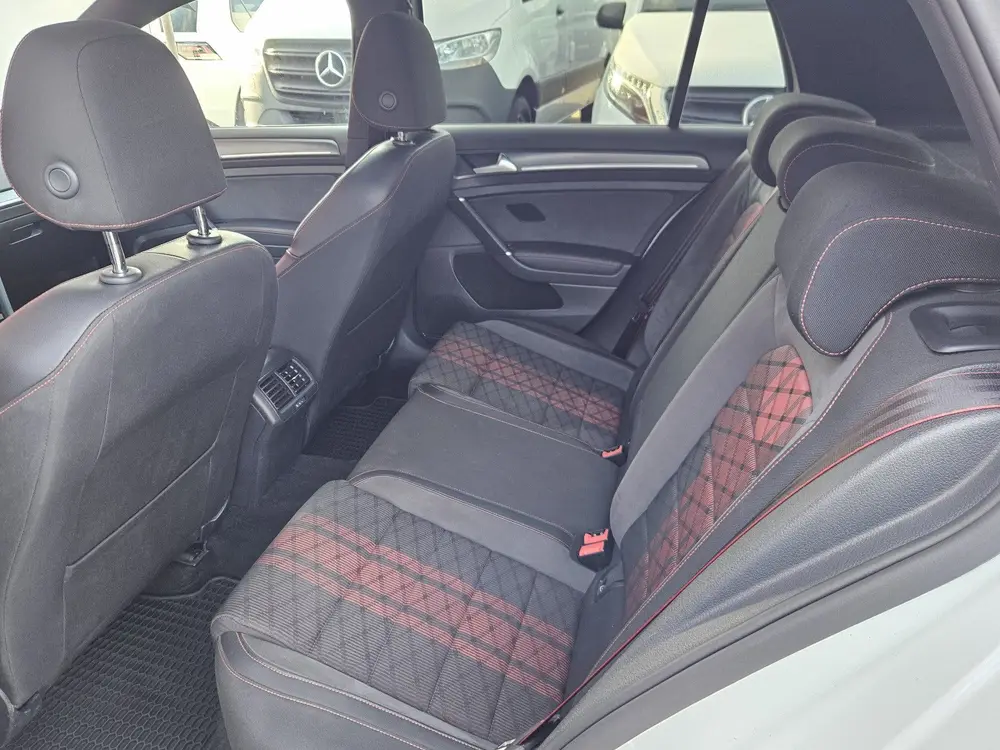 Volkswagen Golf 2.0 TSI GTI TCR | Akrapovic | Pano | ACC | R uit 2019, foto 15