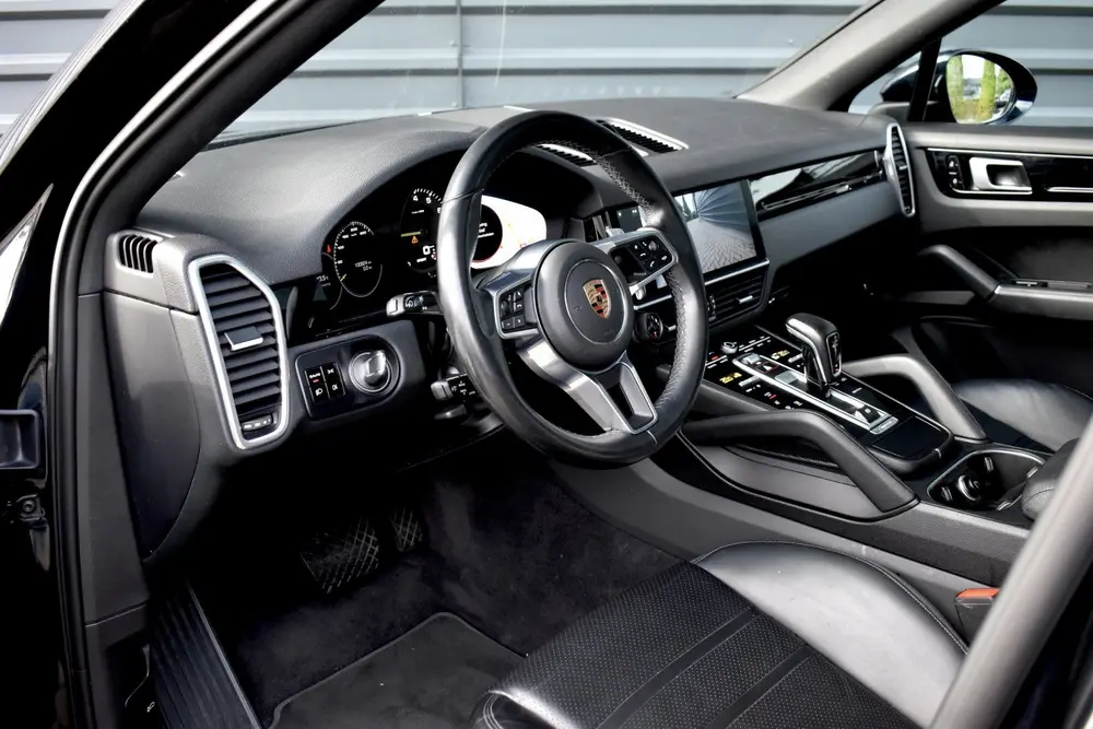 Porsche Cayenne Cayenne Coupé 3.0 E-Hybrid Sport Chrono | Pano | 36 uit 2020, foto 17