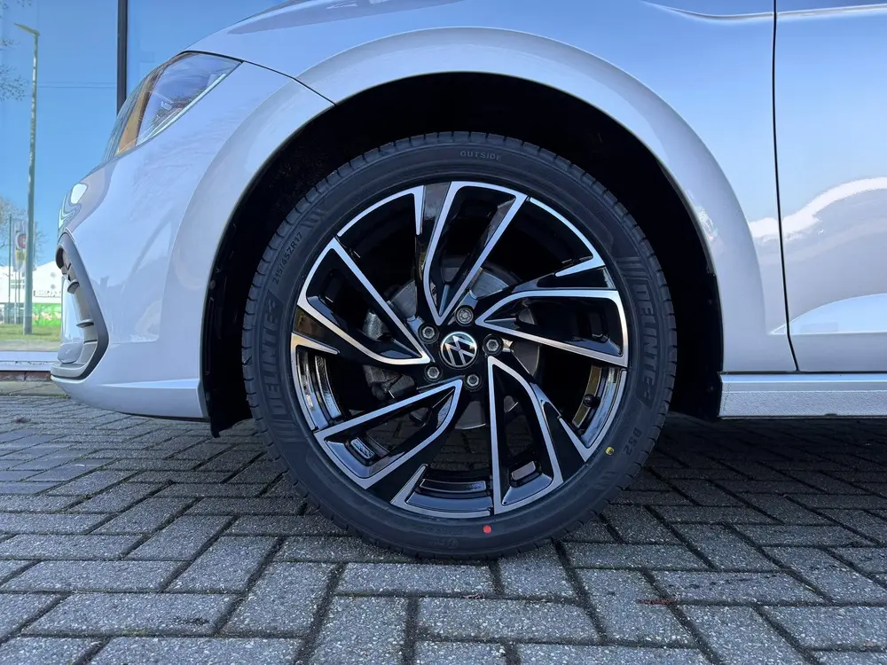 Volkswagen Polo 1.0 TSI Life - Virt.Cockpit - Airco - Media uit 2023, foto 11