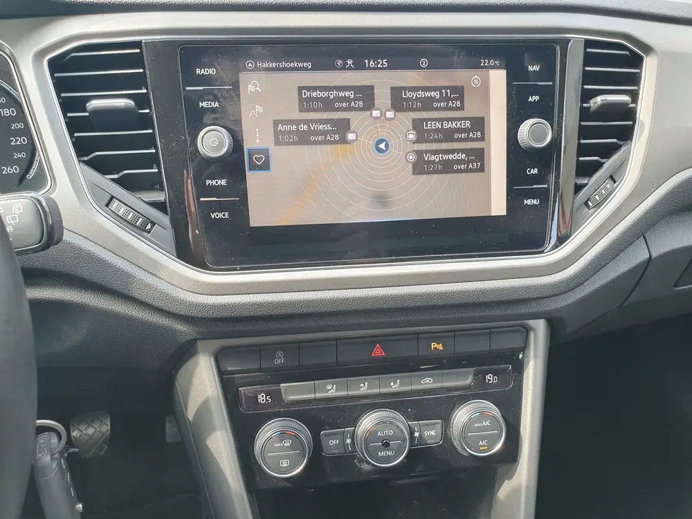 Volkswagen T-Roc 1.0 TSI Style uit 2022, foto 9