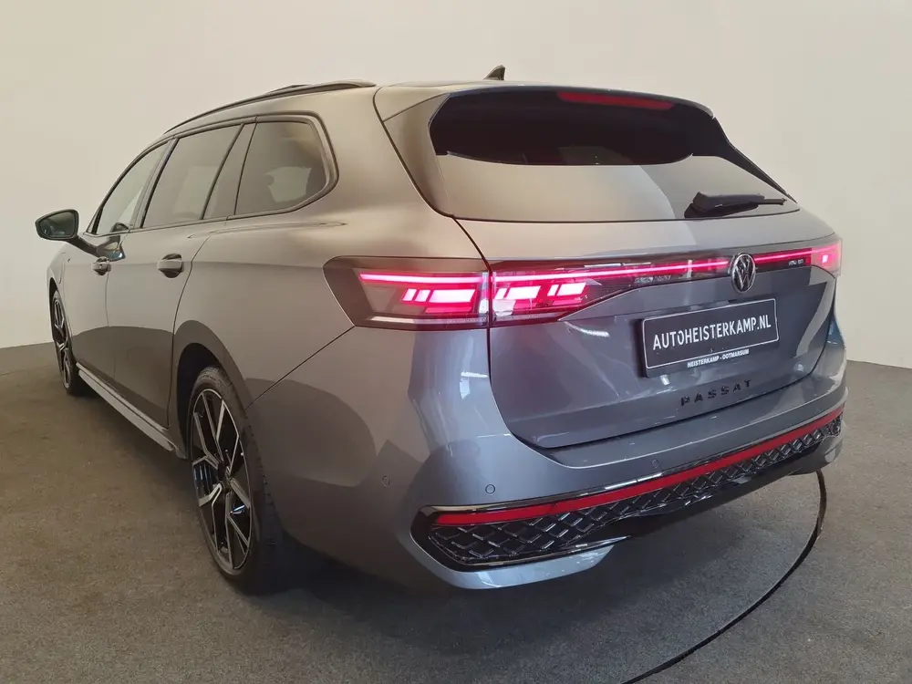 Volkswagen Passat Variant 1.5 eHybrid 272pk R-Line Edition P uit 2025, foto 8