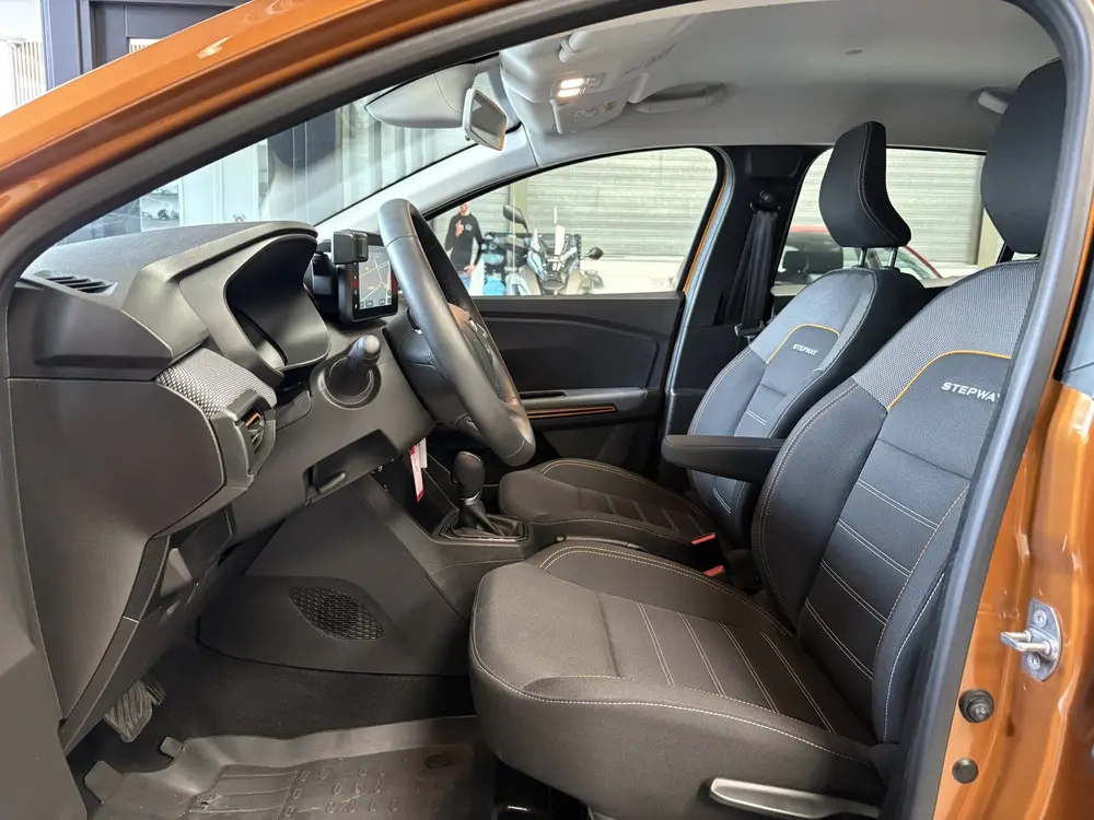 Dacia Sandero 1.0 TCe 90 Comfort Camera uit 2021, foto 16