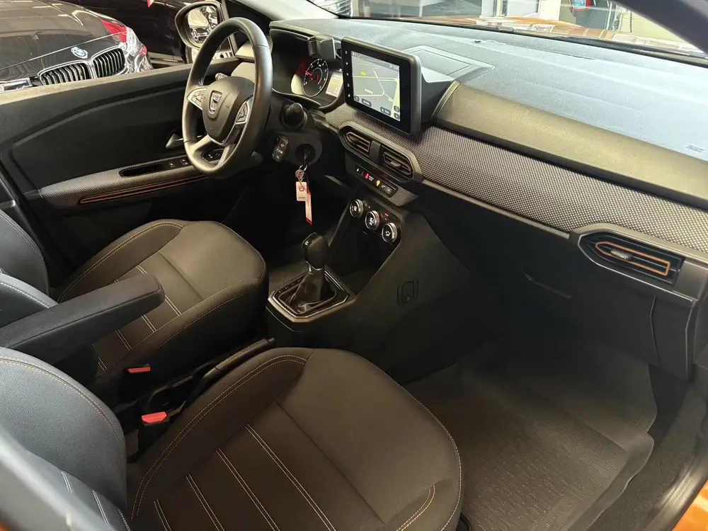 Dacia Sandero 1.0 TCe 90 Comfort Camera uit 2021, foto 19