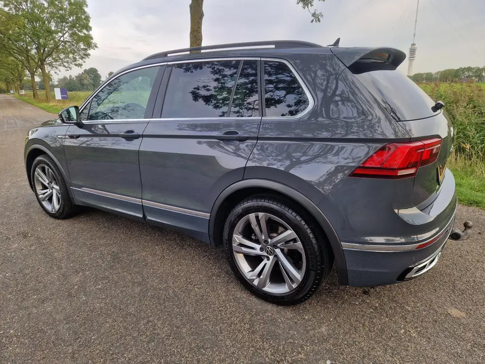 Volkswagen Tiguan 1.5 TSI R-Line, trekhaak, 1e eigenaar uit 2021, foto 4