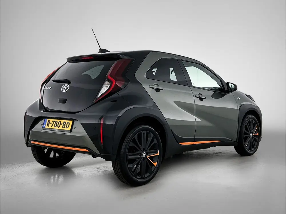Toyota Aygo X 1.0 VVT-i MT Limited uit 2022, foto 2
