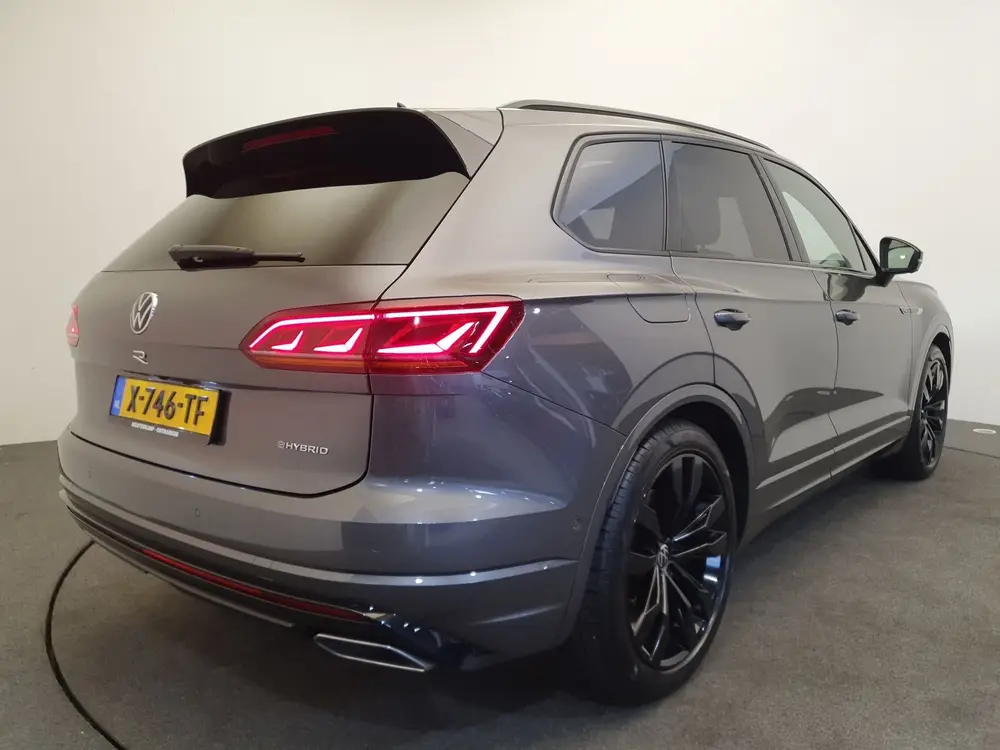 Volkswagen Touareg 3.0 TSi eHybrid 463pk DSG/AUT 4MOTION R P uit 2023, foto 7