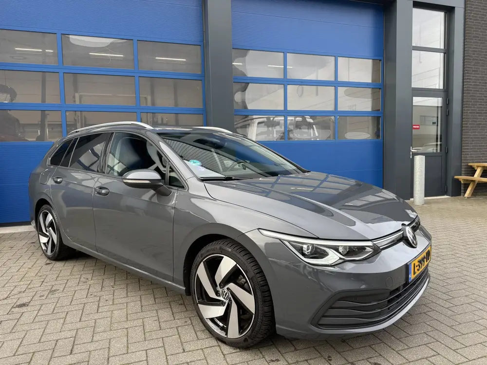Volkswagen Golf Variant 1.5 eTSI 131pK Automaat/ App-Connect uit 2021