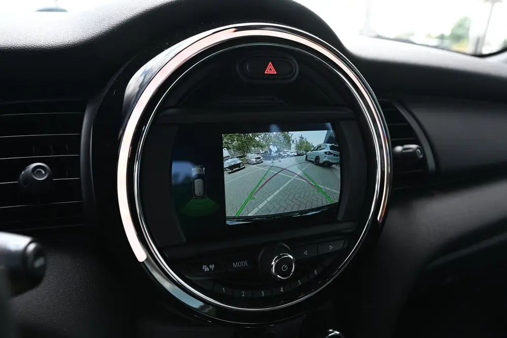 Mini Hatchback One uit 2019, foto 8