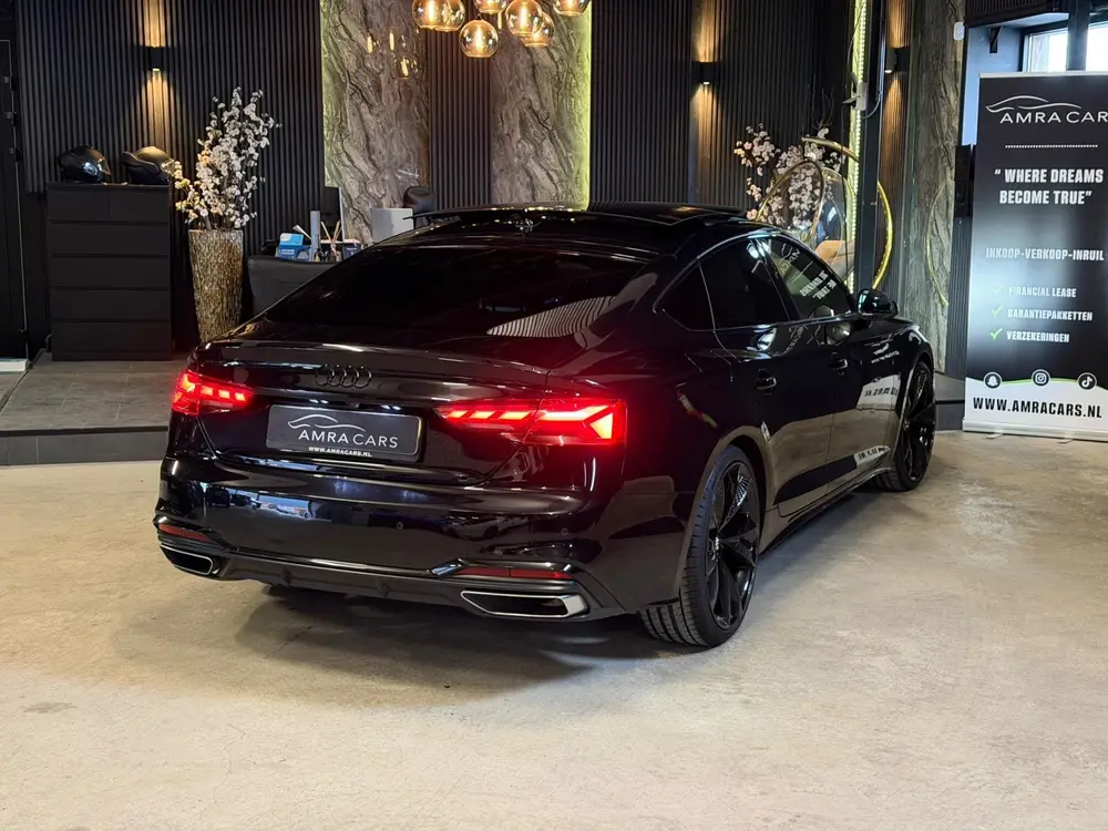 Audi A5 40 TFSI 3X S-Line uit 2020, foto 2