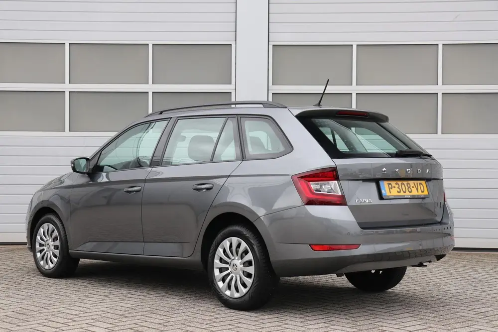 Skoda Fabia 1.0 TSI 95pk Ambition uit 2022, foto 11