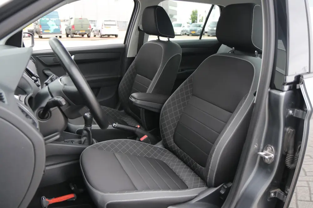 Skoda Fabia 1.0 TSI 95pk Ambition uit 2022, foto 4