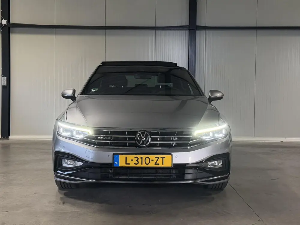 Volkswagen Passat 1.5 TSI R-Line Business + Pano Virtual H&K uit 2021, foto 5