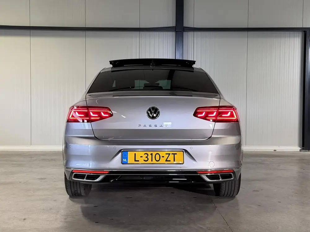 Volkswagen Passat 1.5 TSI R-Line Business + Pano Virtual H&K uit 2021, foto 6