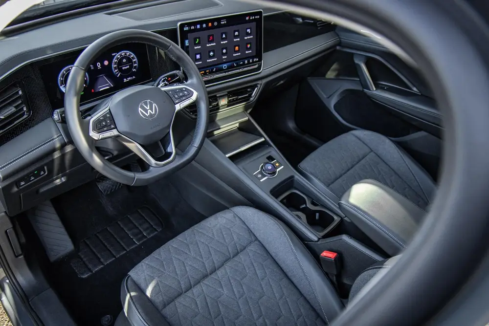 Volkswagen Tiguan 1.5 eTSI 150pk DSG Life Edition | Panorama uit 2025, foto 20