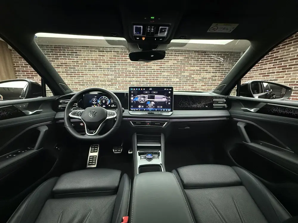 Volkswagen Tiguan 1.5 eHybrid R-Line Edition Panoramadak, Tr uit 2025, foto 10