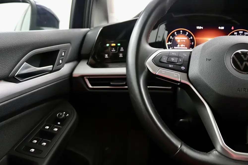Volkswagen Golf 1.0 eTSI Life blauw automaat uit 2020, foto 16