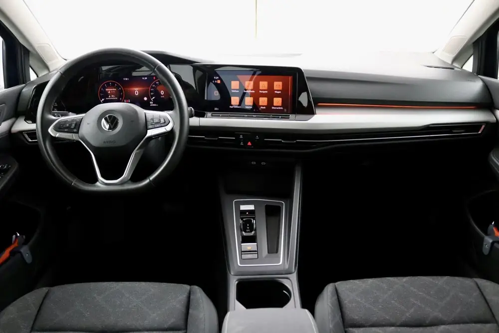 Volkswagen Golf 1.0 eTSI Life blauw automaat uit 2020, foto 2