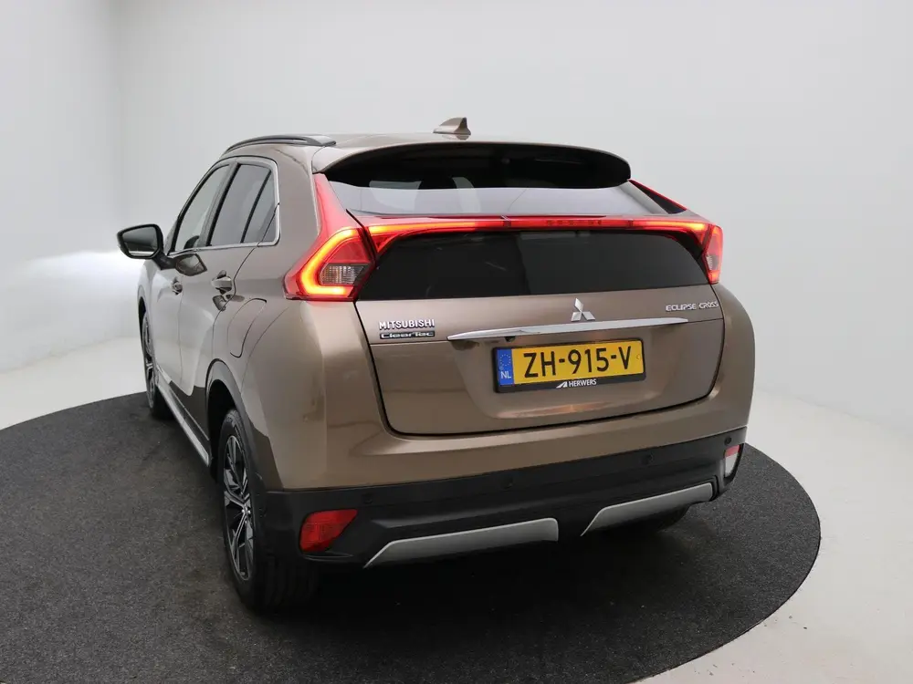 Mitsubishi Eclipse Cross 1.5 DI-T First Edition / Automaat / uit 2019, foto 17