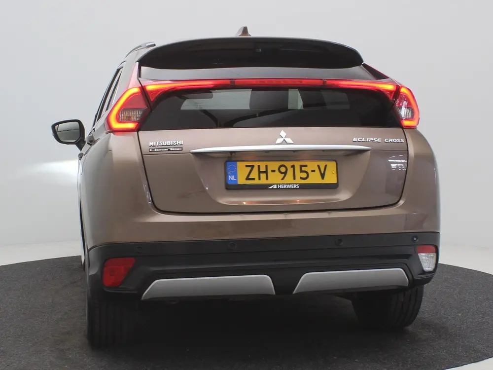 Mitsubishi Eclipse Cross 1.5 DI-T First Edition / Automaat / uit 2019, foto 20